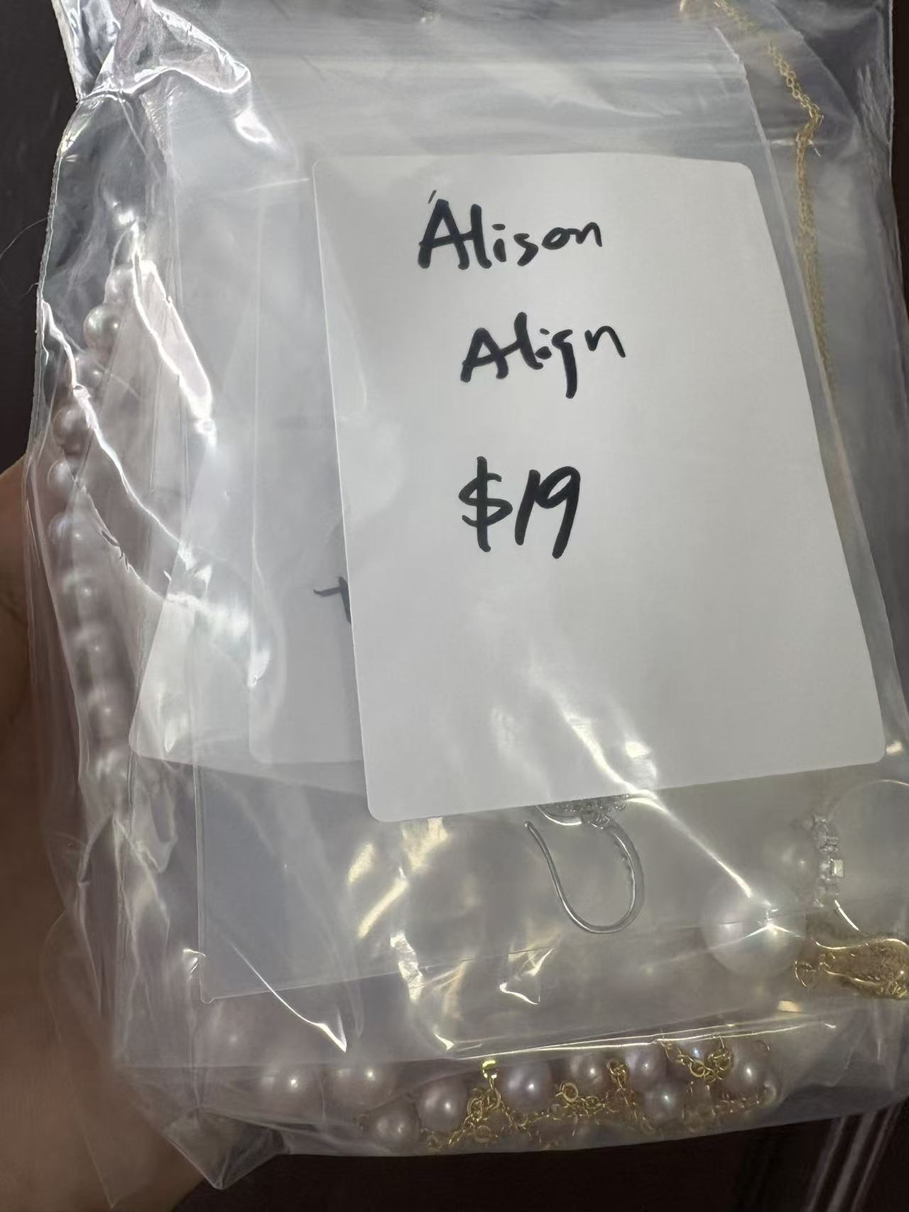Pearl necklace-Alison
