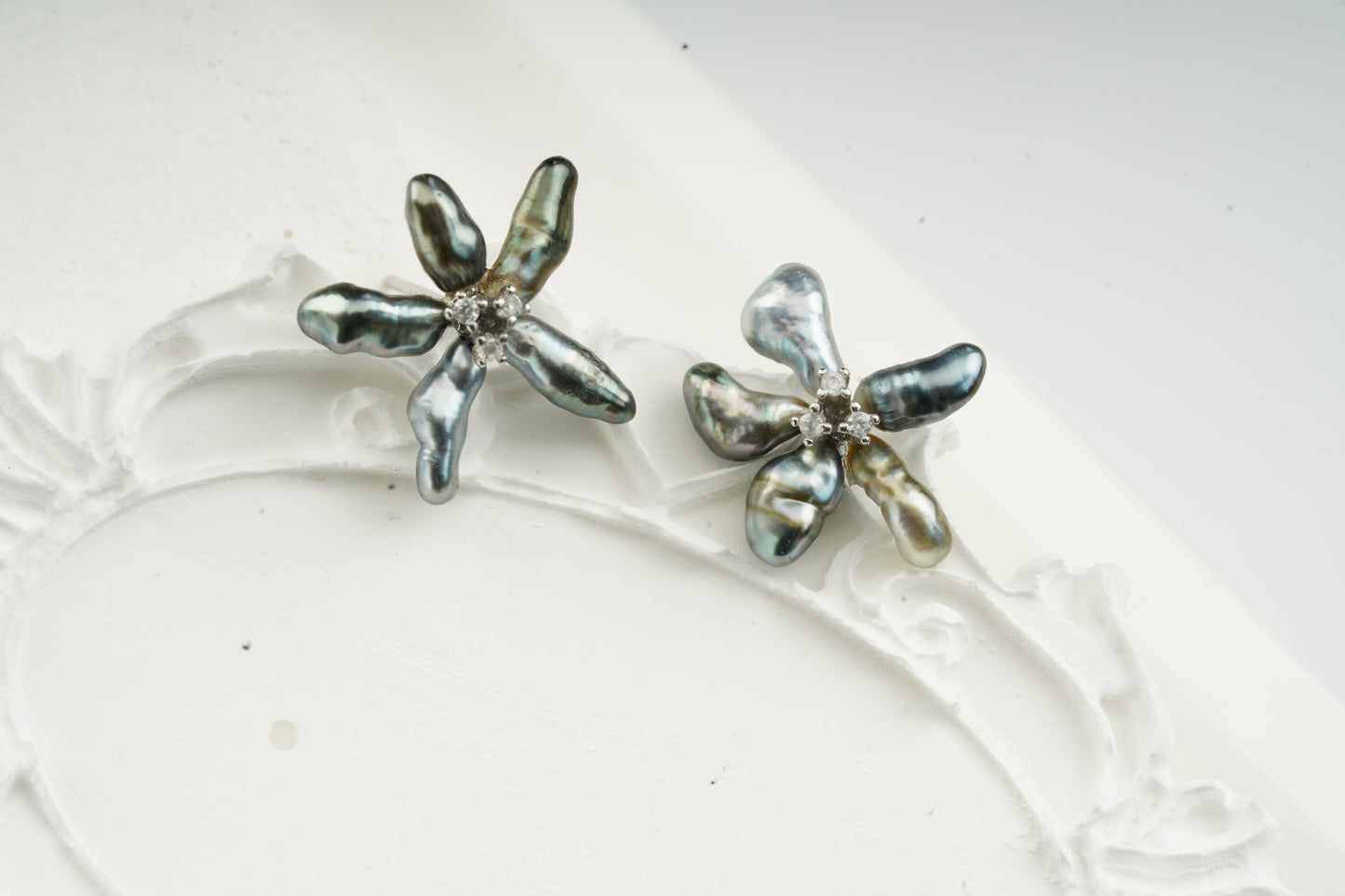 Petal-shaped Pearl Earrings-FX00022