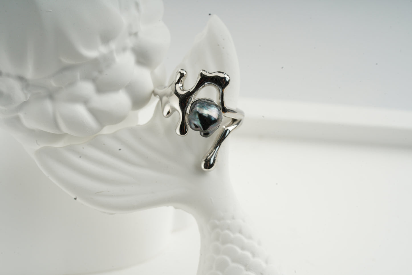Crown-shaped Baroque Pearl Ring-FX00039